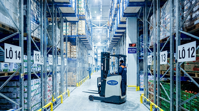 Kệ kho lạnh Hồ Chí Minh cho kho thực phẩm và logistics Hệ thống kệ kho lạnh Hồ Chí Minh trong kho bảo quản thực phẩm