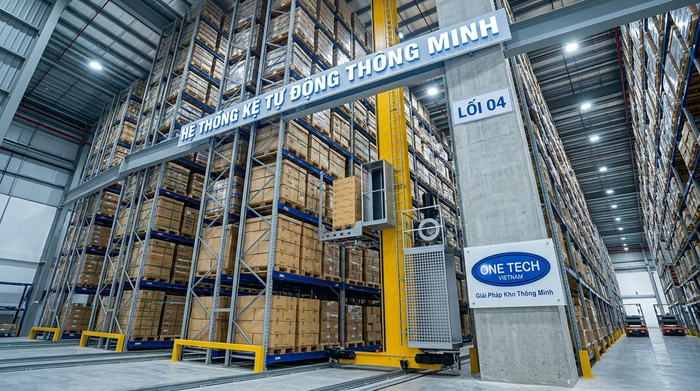 Stacker-Crane Hồ Chí Minh vận hành trong kho cao tầng