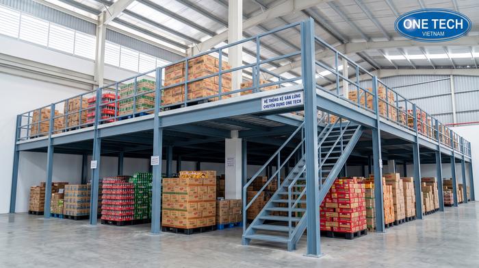 Kệ mezzanine tối ưu không gian kho FMCG Kệ mezzanine kho trung tải cho FMCG tại Hồ Chí Minh